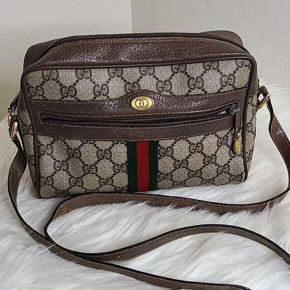 💯Authentic Gucci Crossbody with Cherryline 🍀 - Picture 8 of 16